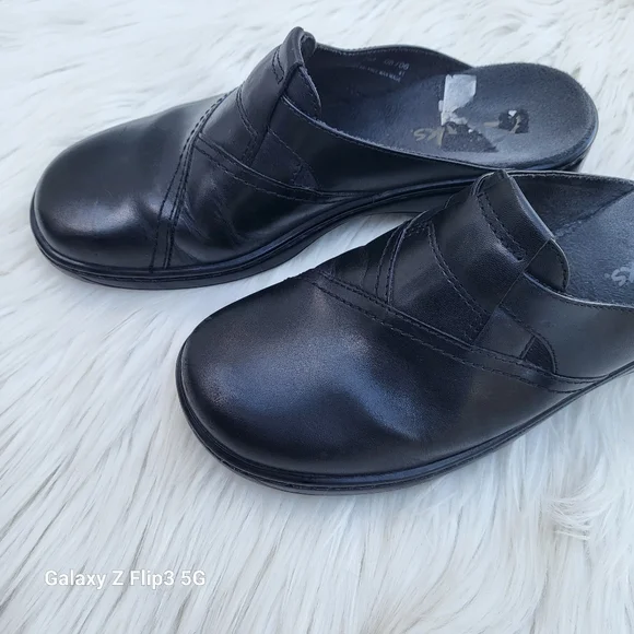 Clarks Black Slip On Loafers Mules 7M - Picture 4 of 12